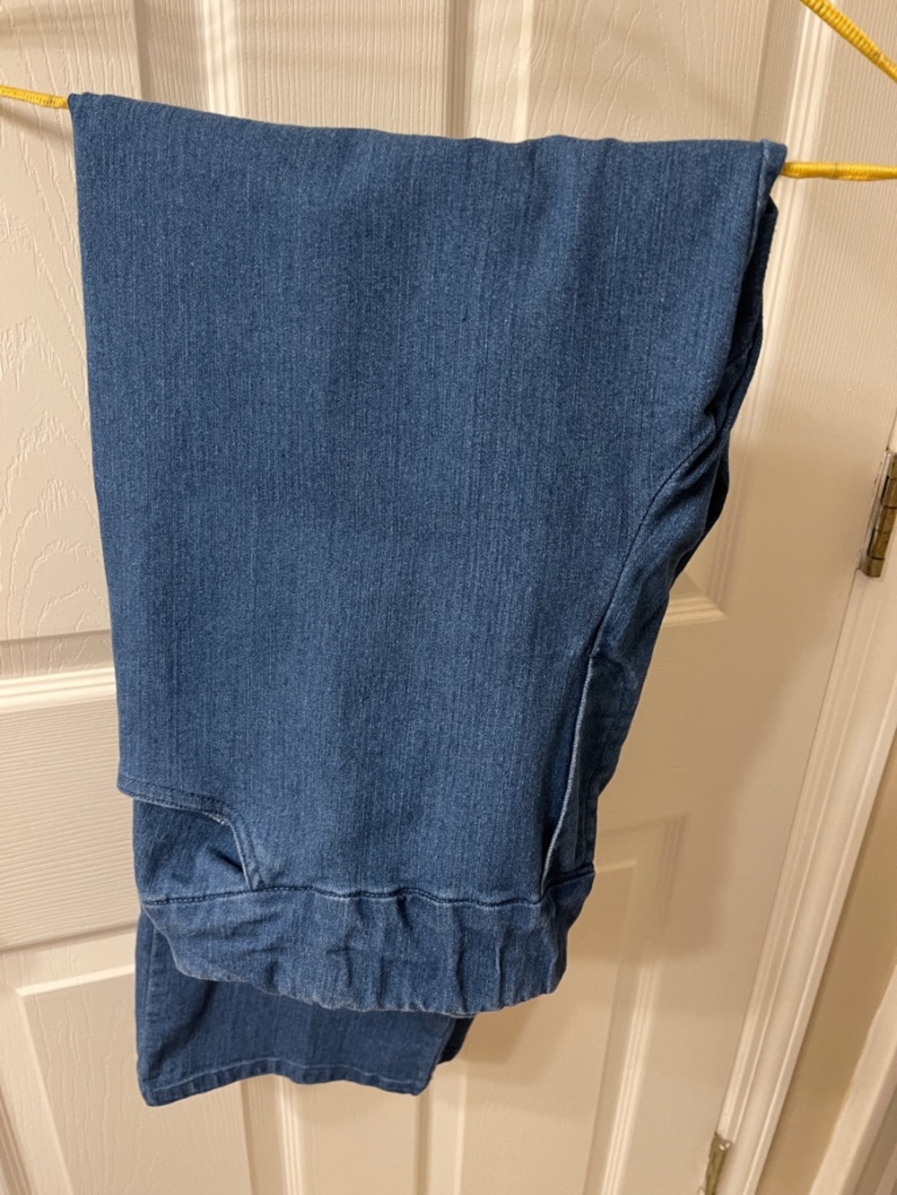 Alfred Dunner Petite Light Blue Denim Pull-On Pants